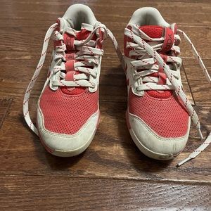 Boys UA size 1y baseball cleats